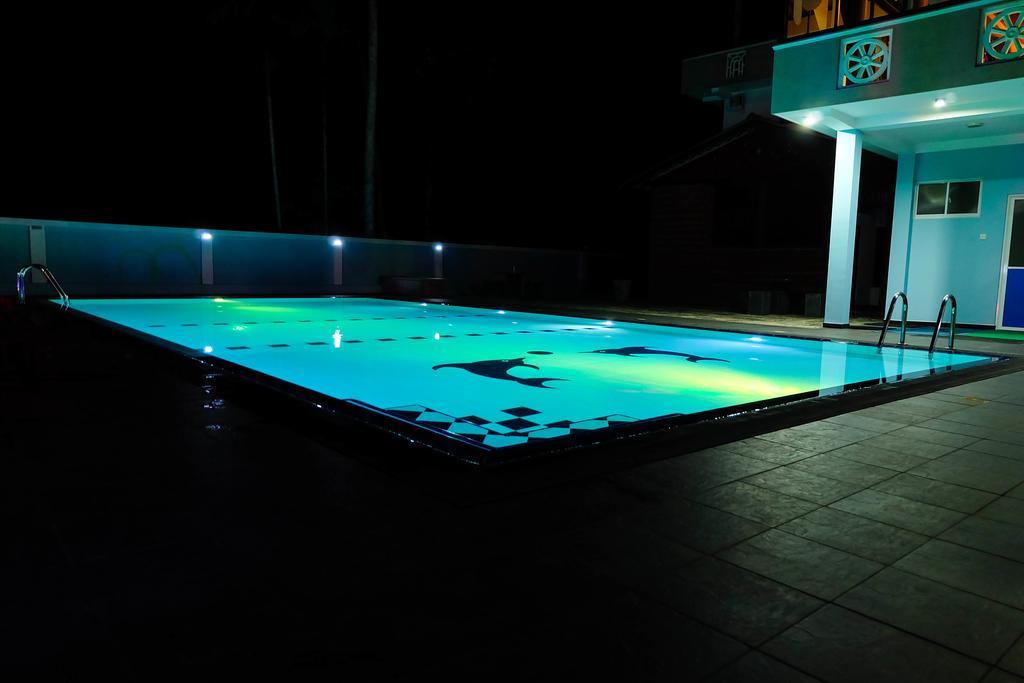 Green View Holiday Resort Канди Экстерьер фото